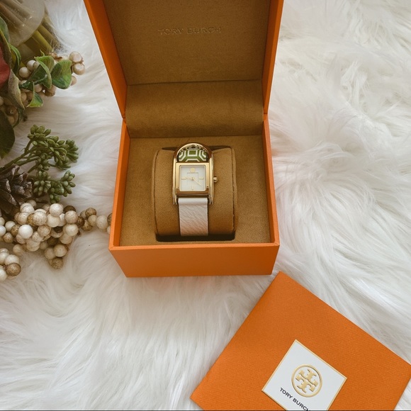 Tory Burch THAYER WATCH, GREEN LEATHER/GOLD-TONE - Picture 4 of 8